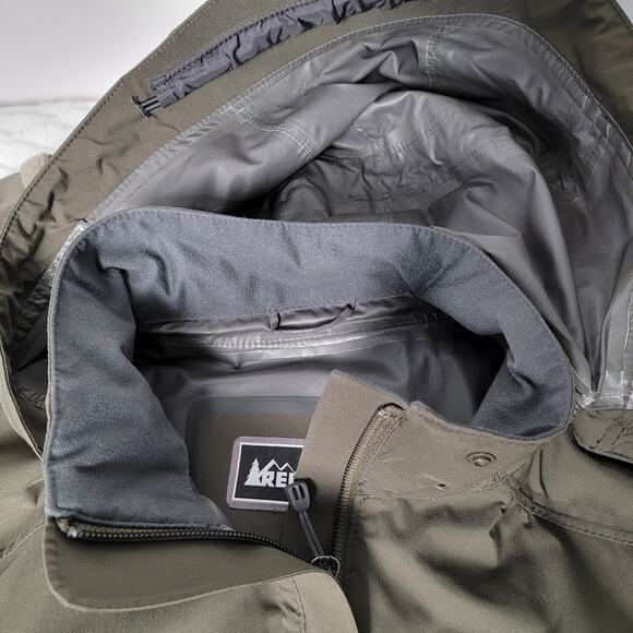 REI Olive Green Women's Jacket - Picture 16 of 16